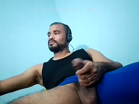 Snapshot of YOX22 chatting on March 13, 2025, 7:20 am YOX22 online show from March 13, 2025, 7:20 am