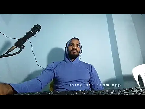 Snapshot of YOX22 chatting on March 18, 2025, 4:37 am YOX22 online show from March 18, 2025, 4:37 am