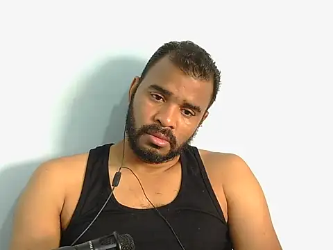 Snapshot of YOX22 chatting on October 7, 2025, 1:52 pm YOX22 online show from October 7, 2025, 1:52 pm