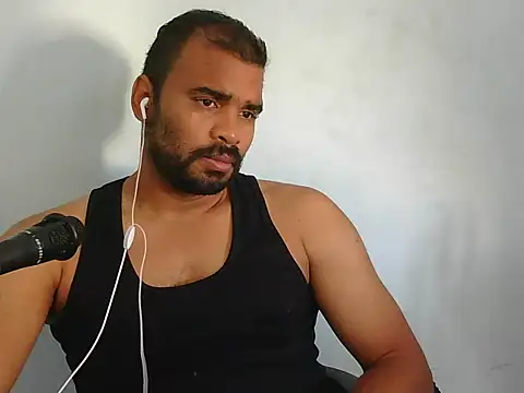 Snapshot of YOX22 chatting on November 29, 2025, 9:18 pm YOX22 online show from November 29, 2025, 9:18 pm