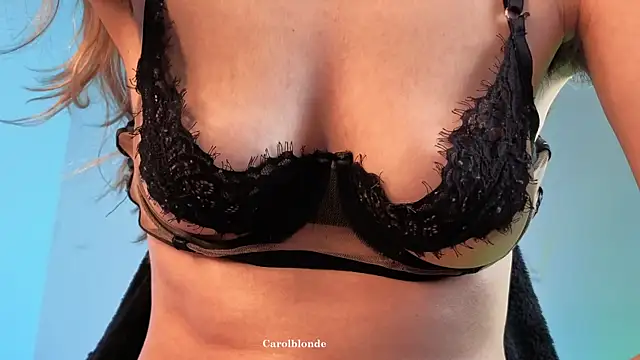 Snapshot of Carolblonde chatting on February 24, 2026, 1:25 am Carolblonde online show from February 24, 2026, 1:25 am