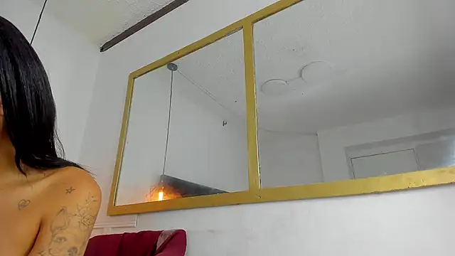 ChanelleJohnson  online show from February 21, 2025, 4:37 pm