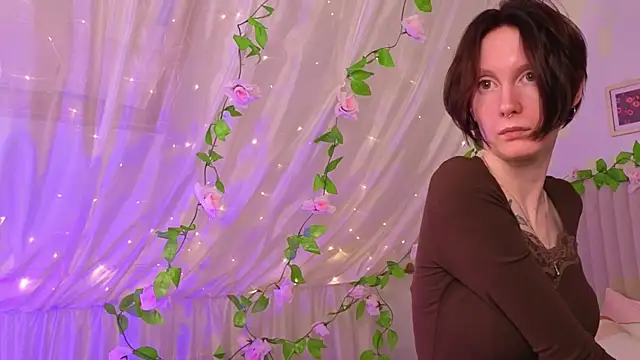 JoYung online show from December 17, 2025, 4:18 am