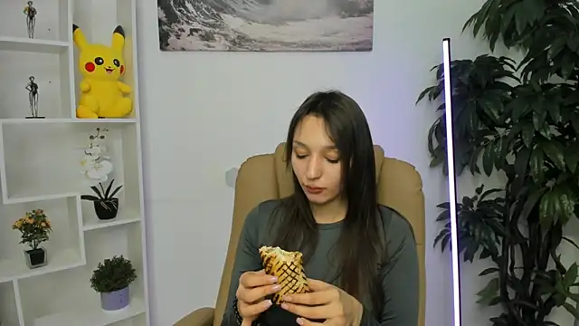 Snapshot of ColleenCox chatting on February 10, 2025, 3:10 pm ColleenCox online show from February 10, 2025, 3:10 pm