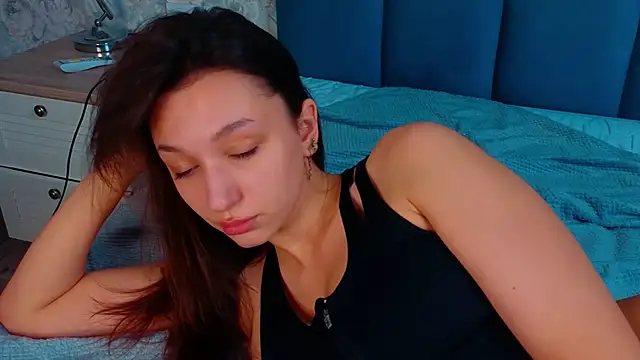 Snapshot of ColleenCox chatting on March 2, 2025, 8:18 pm ColleenCox online show from March 2, 2025, 8:18 pm