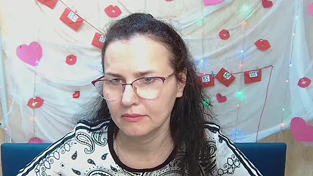 Miroslava Happi online show from March 16, 2025, 4:12 pm