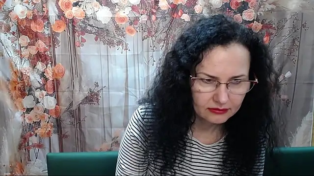 Snapshot of Miroslava_Happi chatting on March 27, 2026, 6:19 am Miroslava Happi online show from March 27, 2026, 6:19 am