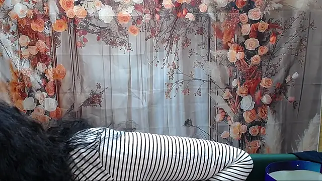 Snapshot of Miroslava_Happi chatting on March 27, 2026, 8:26 am Miroslava Happi online show from March 27, 2026, 8:26 am