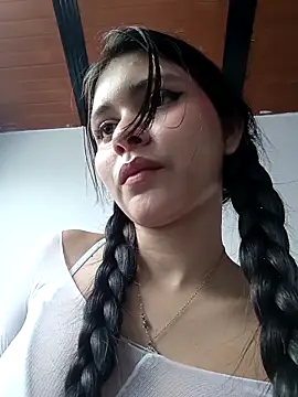 CHLOE ISABELL online show from March 13, 2026, 6:14 pm