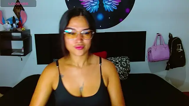 Snapshot of Ana_Riderr chatting on February 10, 2026, 3:21 am Ana Riderr online show from February 10, 2026, 3:21 am