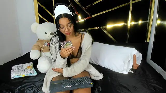 Lynda Bonnie online show from March 9, 2025, 10:19 am