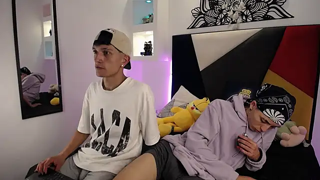 MaikyCooper online show from February 28, 2025, 8:31 am