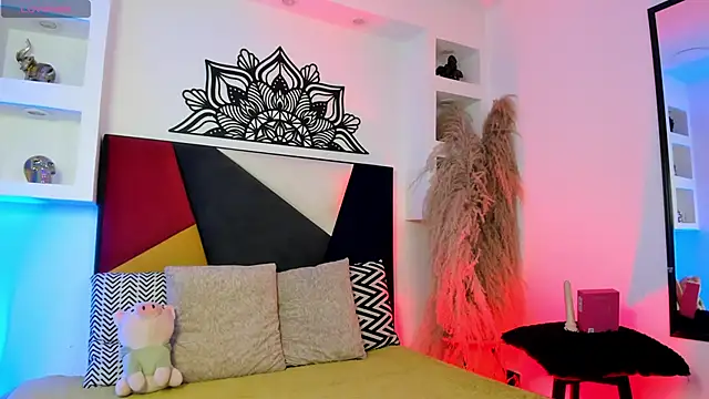 MaikyCooper online show from November 26, 2025, 9:16 pm