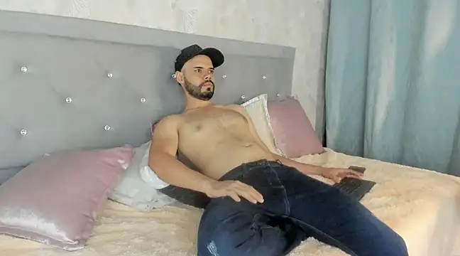 Luke Diaz7 online show from February 23, 2025, 12:08 am