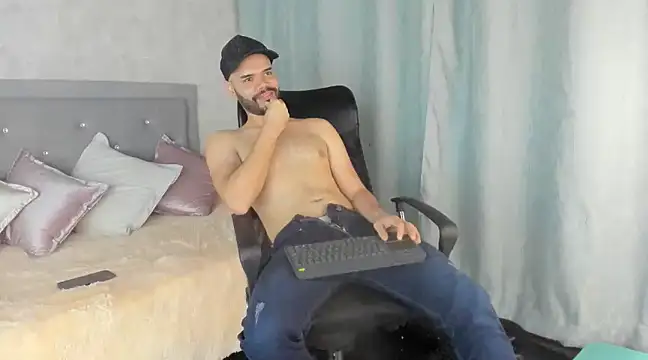 Luke Diaz7 online show from February 24, 2025, 12:09 am