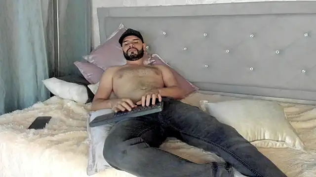 Luke Diaz7 online show from March 2, 2025, 3:56 am