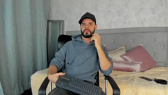 Luke Diaz7 online show from March 4, 2025, 12:39 am