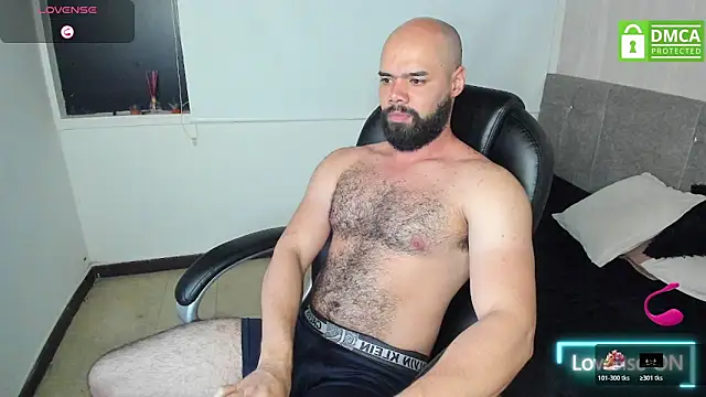 Luke Diaz7 online show from November 5, 2025, 11:16 pm