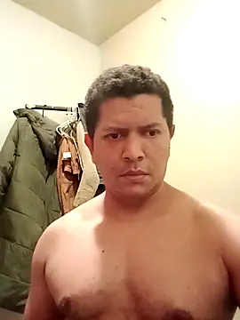 machoactivo1 online show from February 9, 2025, 11:36 pm