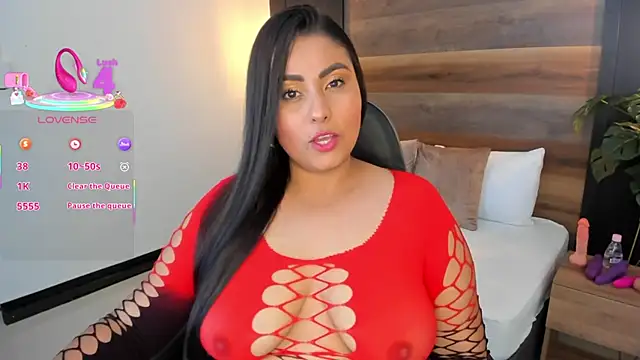 Snapshot of sol_valeria chatting on October 17, 2025, 7:05 pm sol valeria online show from October 17, 2025, 7:05 pm