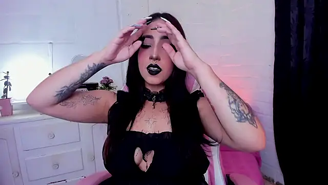 Nyx Blackmoon online show from January 7, 2026, 2:08 pm