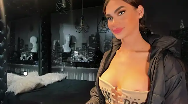 SoySabrinaThebest online show from February 13, 2025, 1:29 am