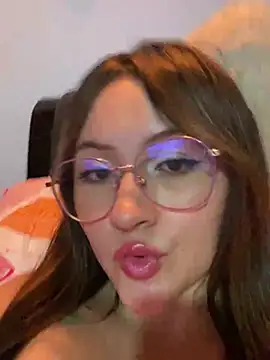 ValentinaOrtiz3 online show from March 5, 2025, 4:56 am