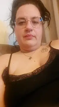 Snapshot of justtess chatting on March 9, 2025, 2:18 am justtess online show from March 9, 2025, 2:18 am