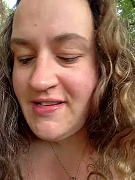 Snapshot of justtess chatting on October 2, 2025, 12:56 pm justtess online show from October 2, 2025, 12:56 pm