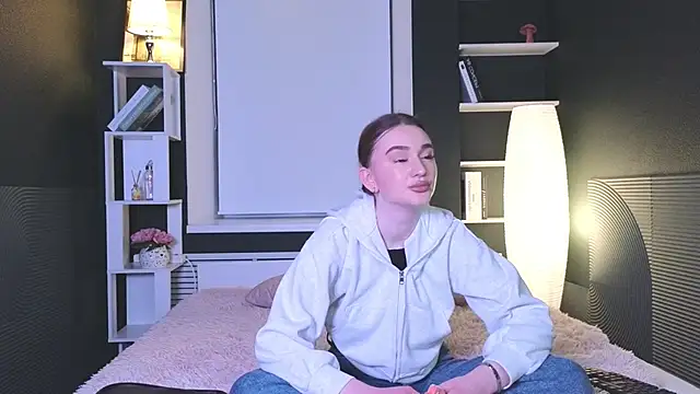 FeliceAldridge online show from February 14, 2025, 8:59 pm