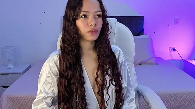 sara sharma  online show from November 27, 2025, 1:46 pm