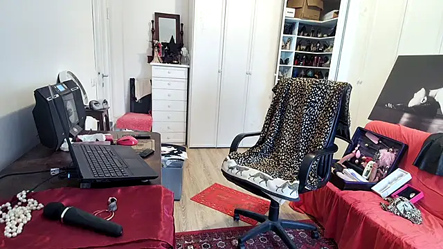 Snapshot of Chanel_Noire chatting on January 19, 2026, 2:10 pm Chanel Noire online show from January 19, 2026, 2:10 pm