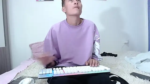 Snapshot of duo_peludoo chatting on October 31, 2025, 3:18 am duo peludoo online show from October 31, 2025, 3:18 am