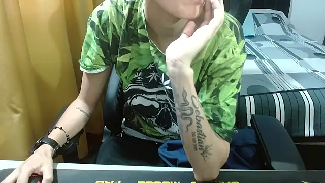 duo peludoo online show from March 18, 2026, 5:05 pm