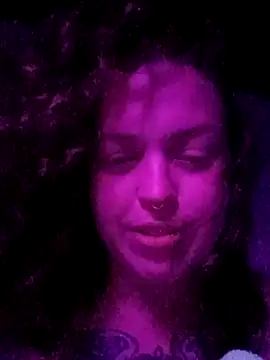 favoritestepsis online show from April 17, 2026, 10:18 am