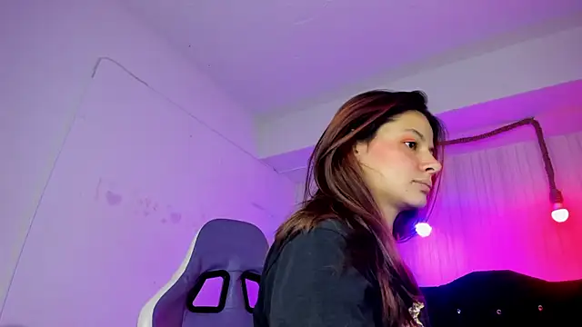 Snapshot of nicky_angel1 chatting on October 11, 2025, 6:39 pm nicky angel1 online show from October 11, 2025, 6:39 pm