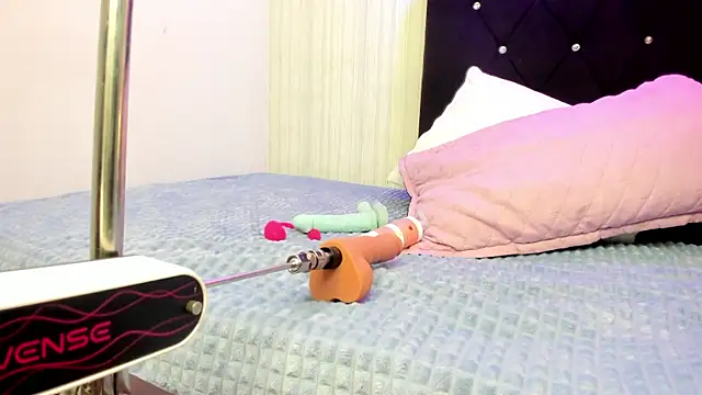 Snapshot of nicky_angel1 chatting on November 18, 2025, 6:34 pm nicky angel1 online show from November 18, 2025, 6:34 pm