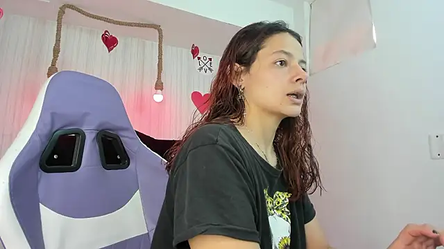 Snapshot of nicky_angel1 chatting on February 21, 2026, 9:16 pm nicky angel1 online show from February 21, 2026, 9:16 pm