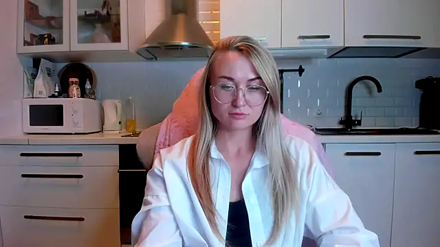 your Goddess Eva online show from October 23, 2025, 5:44 pm