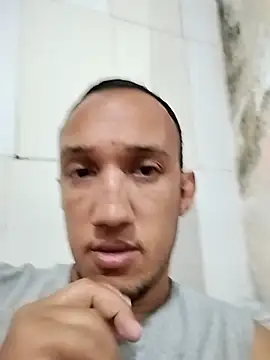 Snapshot of Eldariodbs chatting on October 27, 2025, 7:40 pm Eldariodbs online show from October 27, 2025, 7:40 pm