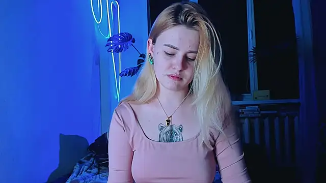 Snapshot of Alexa_Pirs chatting on March 11, 2025, 5:24 pm Alexa Pirs online show from March 11, 2025, 5:24 pm