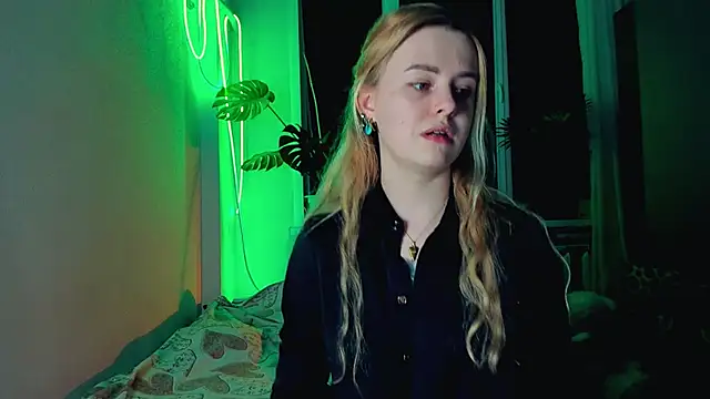 Snapshot of Alexa_Pirs chatting on March 14, 2025, 7:34 pm Alexa Pirs online show from March 14, 2025, 7:34 pm