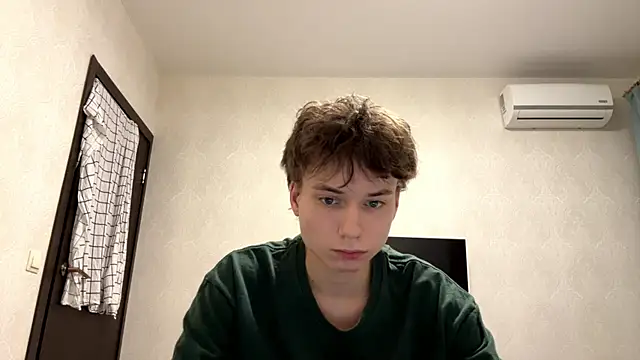 aronrodrigos online show from February 17, 2025, 1:36 am