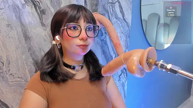 Snapshot of linda_sofi__ chatting on May 22, 2026, 9:20 pm linda sofi online show from May 22, 2026, 9:20 pm