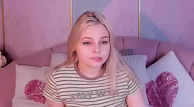 Snapshot of CLAIRE_VOGT chatting on February 27, 2025, 8:53 pm CLAIRE VOGT online show from February 27, 2025, 8:53 pm