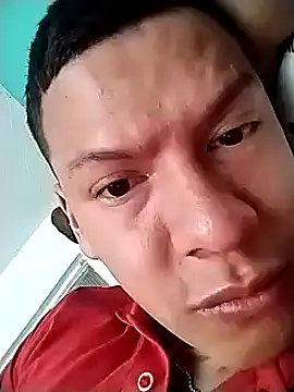 Snapshot of Luiyi1997 chatting on February 16, 2025, 5:37 pm Luiyi1997 online show from February 16, 2025, 5:37 pm