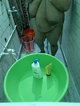 Snapshot of Lizza_boudi chatting on September 11, 2025, 4:23 am Lizza boudi online show from September 11, 2025, 4:23 am