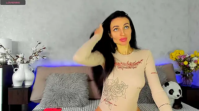 Snapshot of Tina_Mart chatting on October 26, 2025, 11:27 am Tina Mart online show from October 26, 2025, 11:27 am