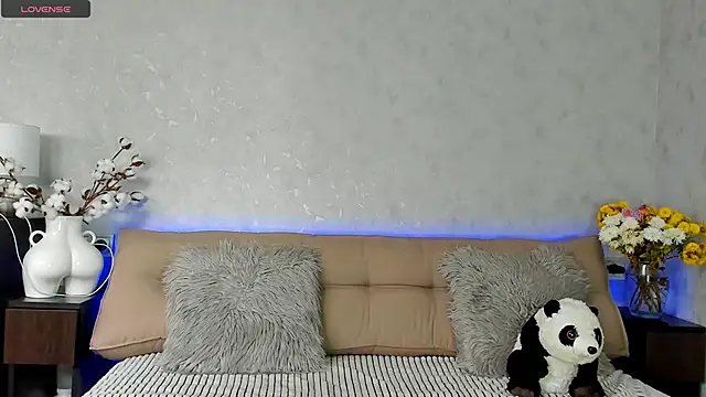 Snapshot of Tina_Mart chatting on November 1, 2025, 11:34 am Tina Mart online show from November 1, 2025, 11:34 am