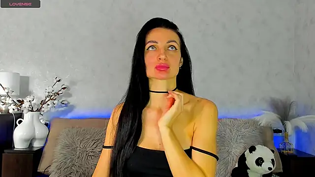 Snapshot of Tina_Mart chatting on November 5, 2025, 11:21 am Tina Mart online show from November 5, 2025, 11:21 am